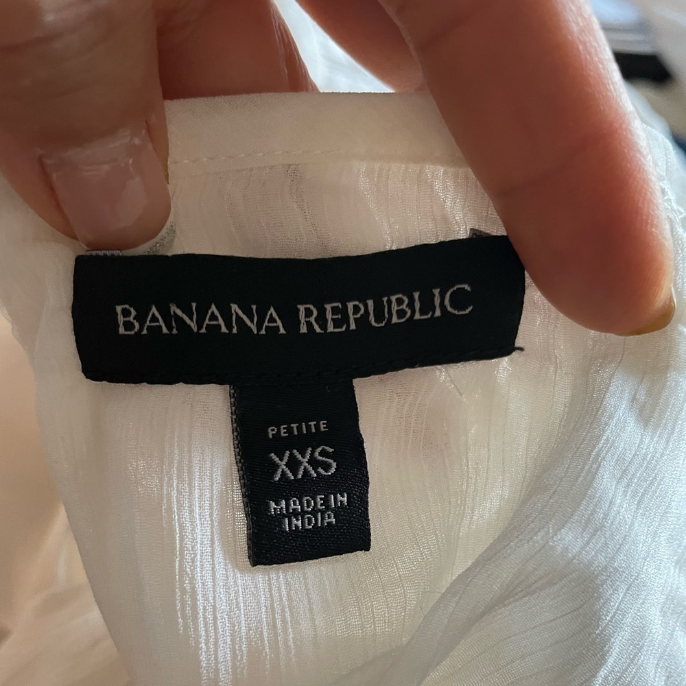Banana Republic chiffon top - Picture 2 of 5
